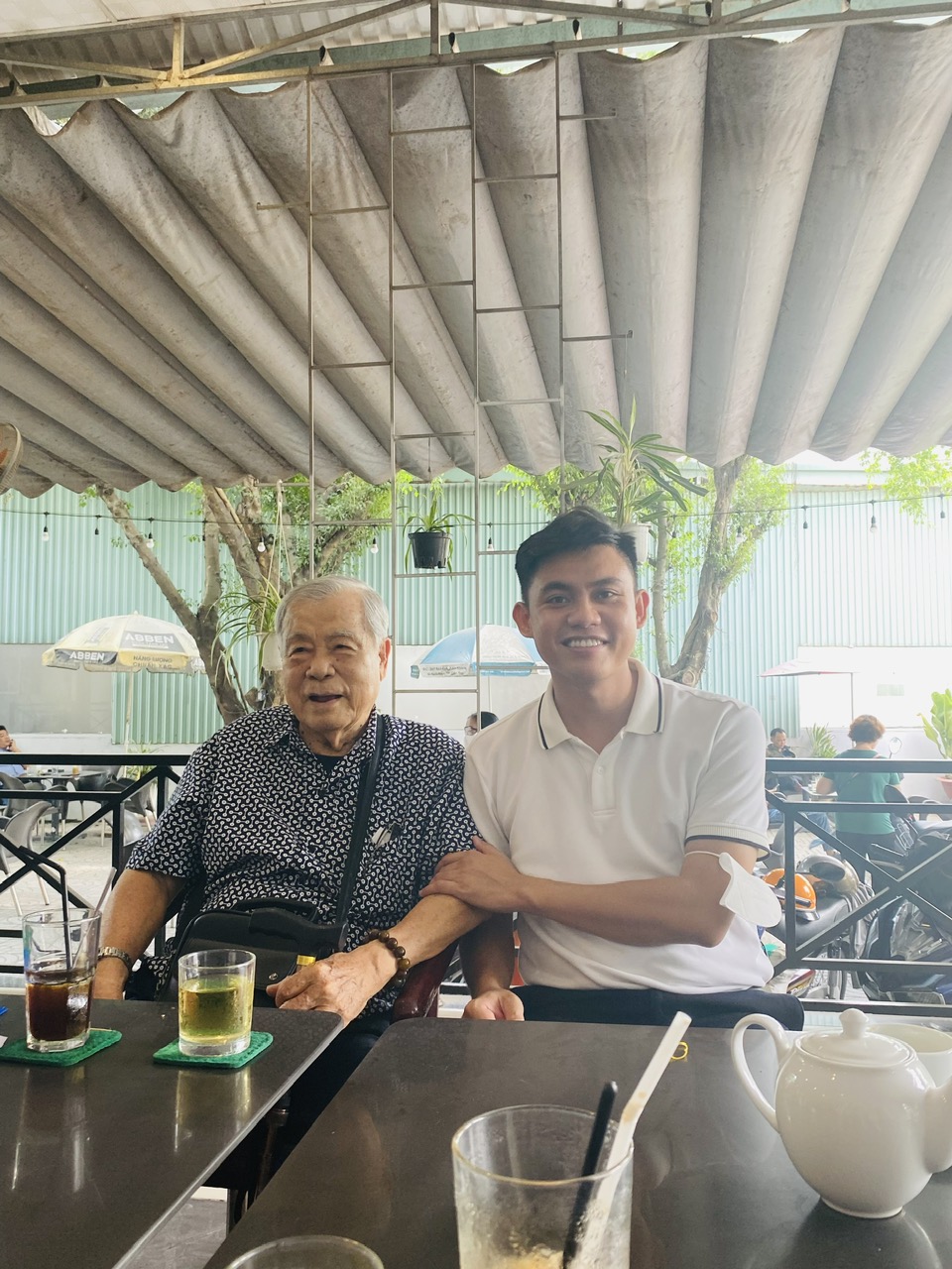 Bác sĩ Tâm cùng bệnh nhân